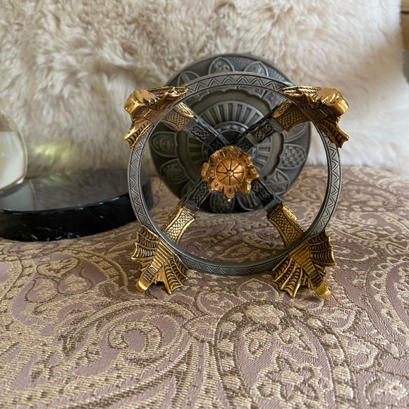 Merlin’s Crystal Ball by The Franklin Mint - Picture 4 of 10